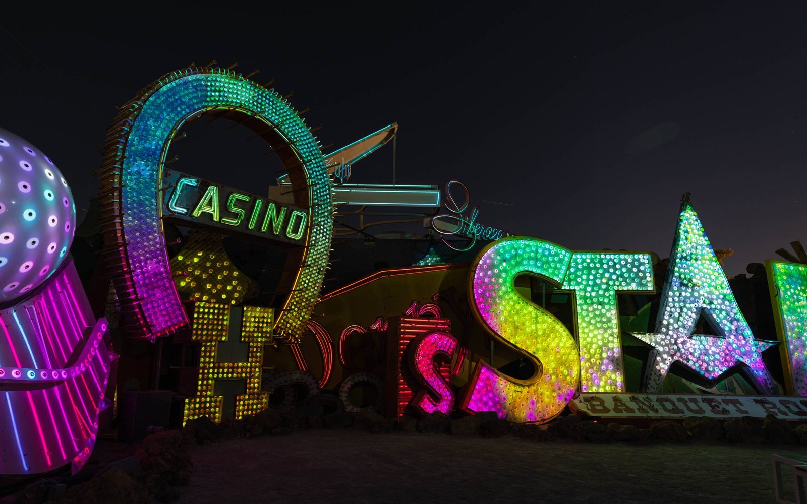 Brilliant! Jackpot uses projecting mapping to bring signs to light.