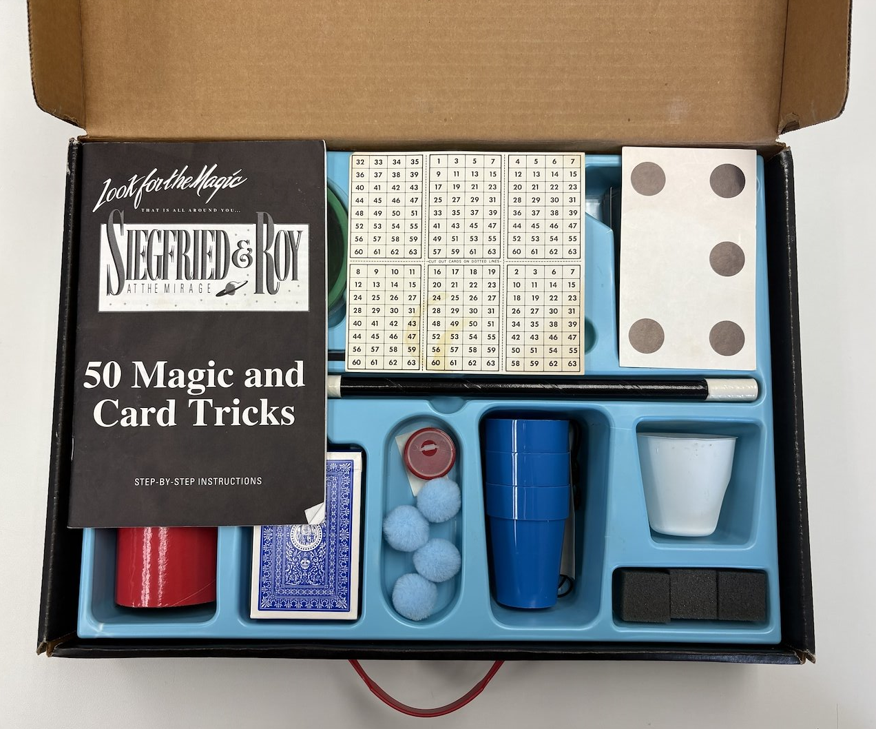 Siegfried and Roy Magic Kit and Hideaway Book